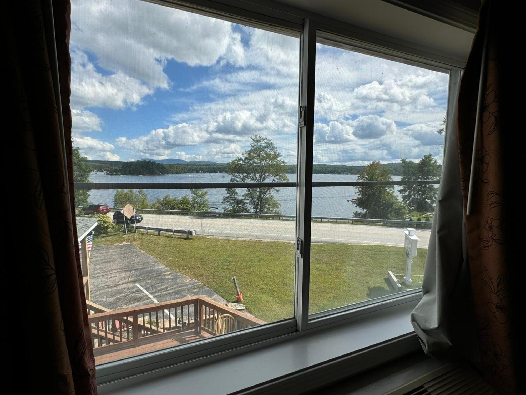Winnisquam Lake Inn Тилтън Екстериор снимка