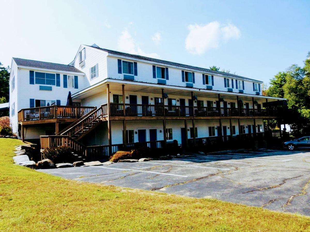 Winnisquam Lake Inn Тилтън Екстериор снимка
